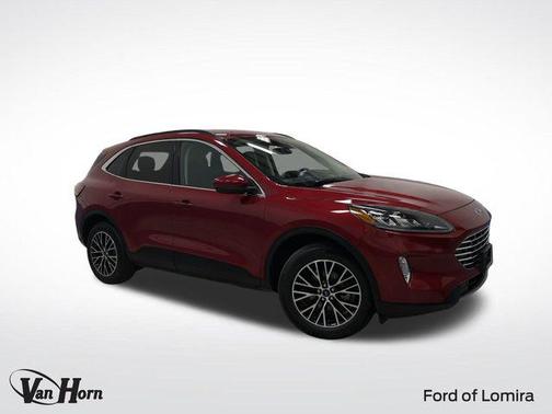 2022 Ford Escape Titanium