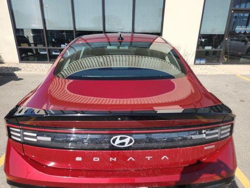 2024 Hyundai SONATA Hybrid SE