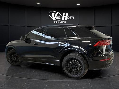 2020 Audi Q8 55 Premium