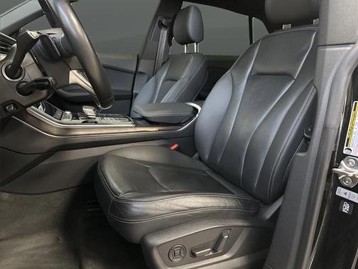 2020 Audi Q8 55 Premium