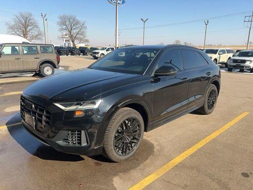 2020 Audi Q8 55 Premium