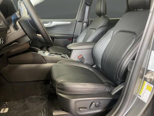 Carbonized Gray Metallic 2025 Ford Escape PHEV SE