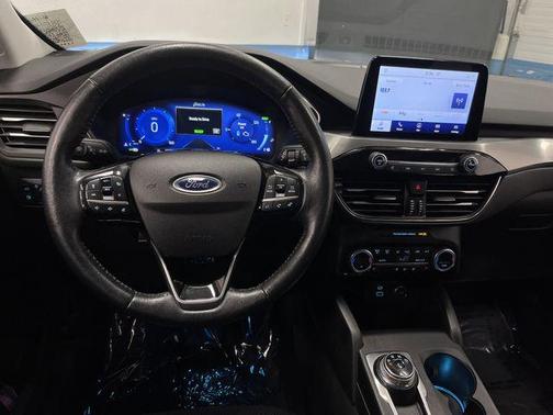 2021 Ford Escape Titanium