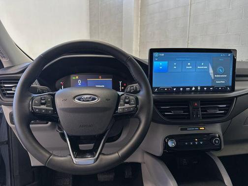 2026 Ford Escape PHEV SE