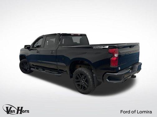 2022 Chevrolet Silverado 1500 Custom Trail Boss