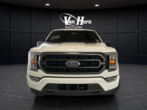 Oxford White 2023 Ford F-150 XLT