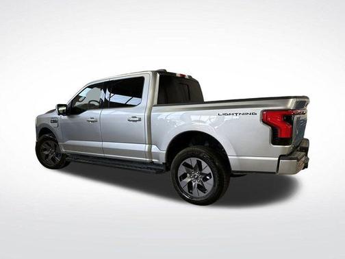 2024 Ford F-150 Lightning LARIAT