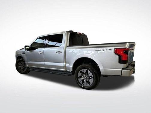 2024 Ford F-150 Lightning LARIAT