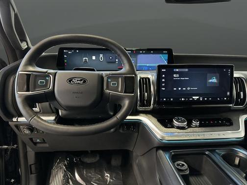 Agate Black Metallic 2026 Ford Expedition Tremor