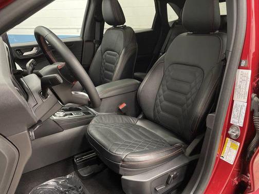 2024 Ford Escape ST-Line Elite