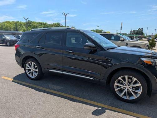 Agate Black Metallic 2023 Ford Explorer Platinum