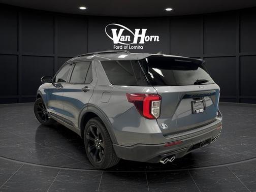 Carbonized Gray Metallic 2021 Ford Explorer ST