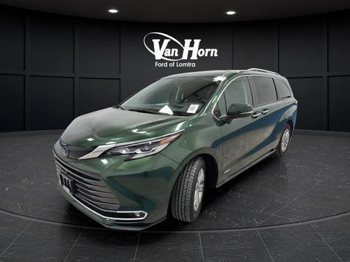 Cypress 2021 Toyota Sienna Platinum 7 Passenger