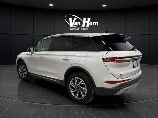 2024 Lincoln Corsair Premiere