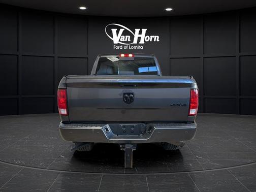 Granite Crystal Metallic Clearcoat 2018 RAM 2500 Big Horn Crew Cab 4x4 6'4' Box