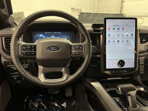 2024 Ford F-150 Lightning LARIAT