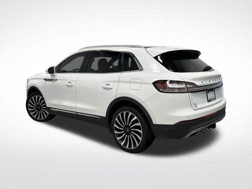 2022 Lincoln Nautilus Black Label