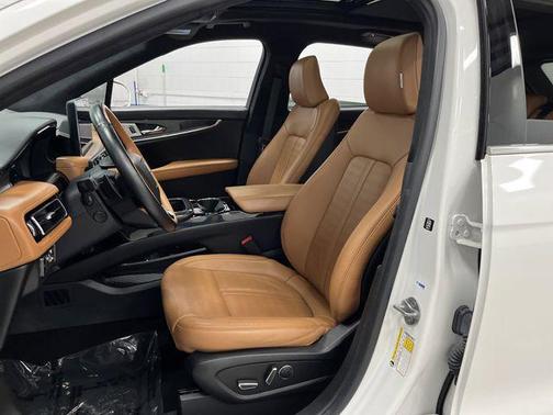 2022 Lincoln Nautilus Black Label