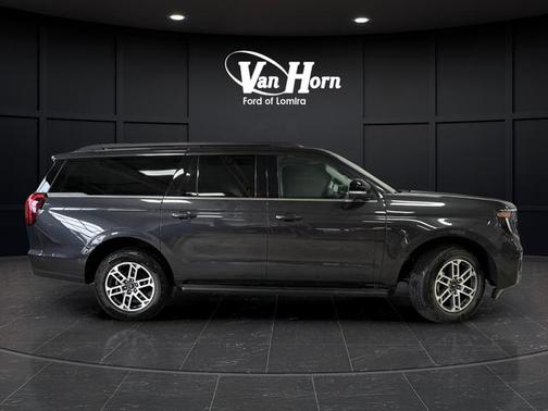 2025 Ford Expedition Max Active 4x4