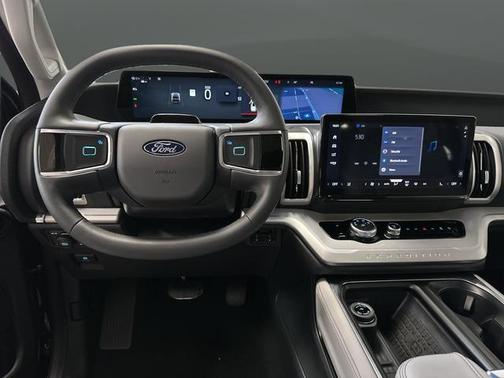 2025 Ford Expedition Max Active 4x4