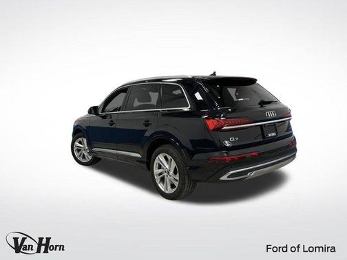 2022 Audi Q7 55 Premium Plus