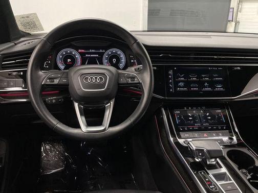 2022 Audi Q7 55 Premium Plus