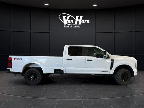 Oxford White 2025 Ford F-350 XL