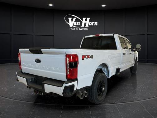 Oxford White 2025 Ford F-350 XL