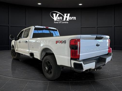 Oxford White 2025 Ford F-350 XL