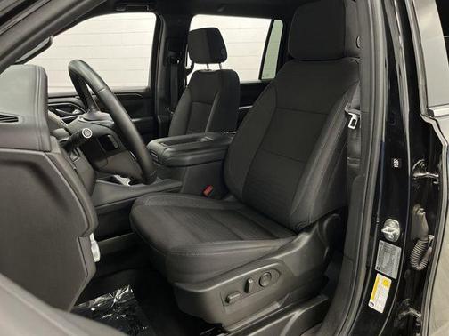 2024 GMC Yukon XL SLE