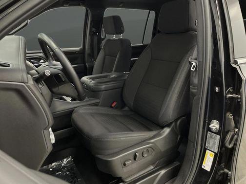 2024 GMC Yukon XL SLE