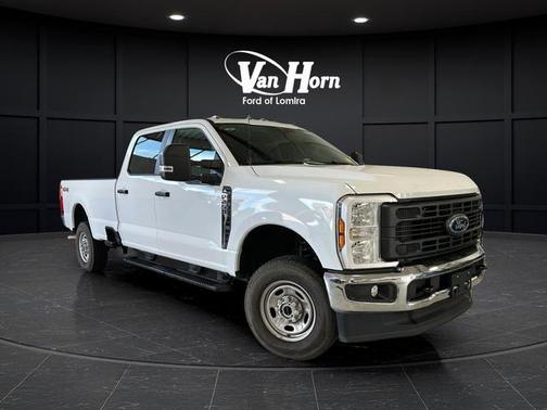 Oxford White 2025 Ford F-250 XL