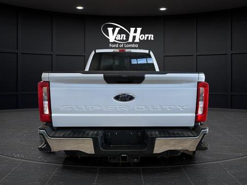 Oxford White 2025 Ford F-250 XL