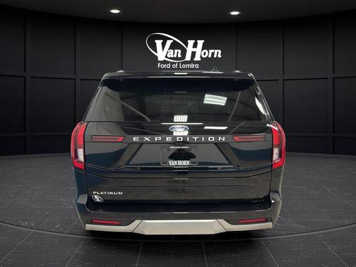Black Metallic 2025 Ford Expedition Platinum