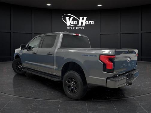 2025 Ford F-150 Lightning XLT