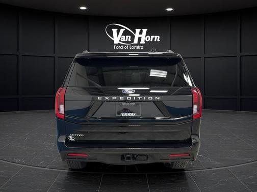 Agate Black Metallic 2025 Ford Expedition Active