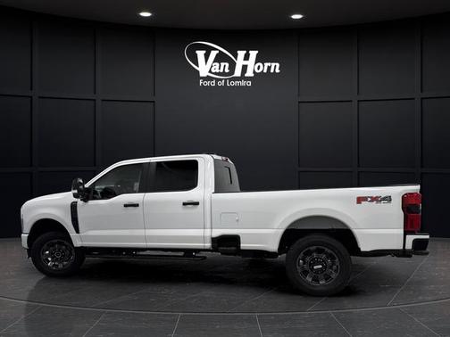 Oxford White 2024 Ford F-250 XL