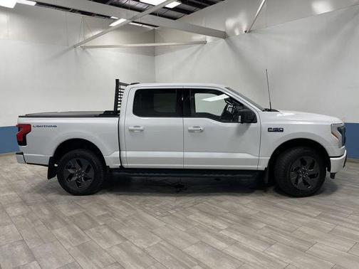 2024 Ford F-150 Lightning Flash