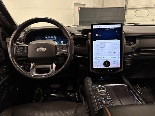 2022 Ford Expedition Max Platinum