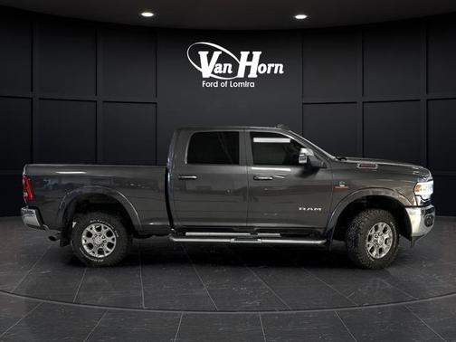 2020 RAM 2500 Laramie Crew Cab 4X4 6'4' Box