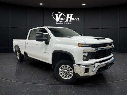 Summit White 2024 Chevrolet Silverado 2500 LT