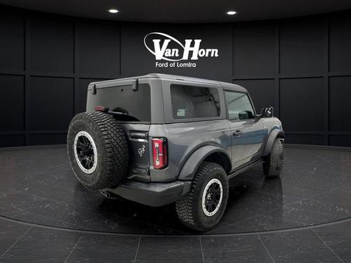 Carbonized Gray Metallic 2024 Ford Bronco Badlands