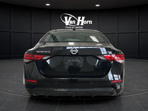 Super Black 2023 Nissan Sentra SV