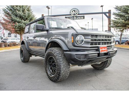 2021 Ford Bronco Base