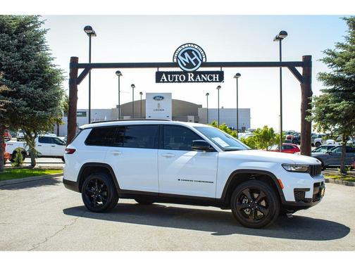 2023 Jeep Grand Cherokee L Laredo