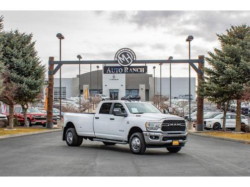 2024 RAM 3500 Big Horn