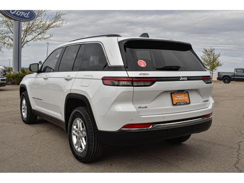 2024 Jeep Grand Cherokee Laredo