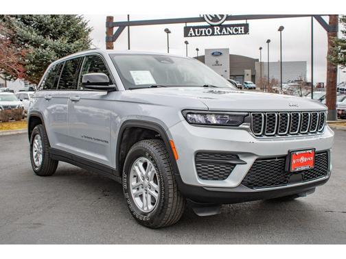 2023 Jeep Grand Cherokee Laredo