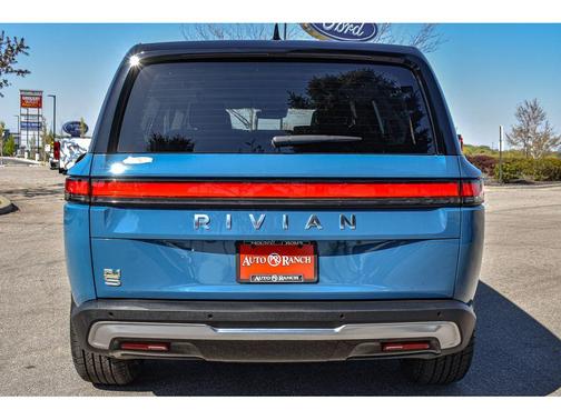 2023 Rivian R1S Adventure Quad Motor Large Pack