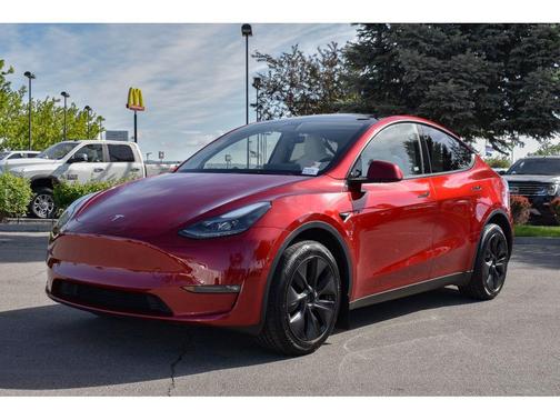 2025 Tesla Model Y Long Range